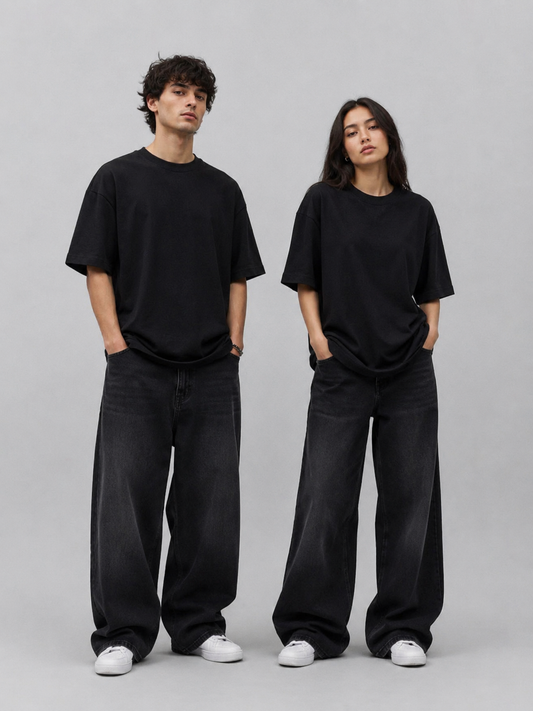Essential Oversized Tee — Black