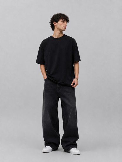 Essential Oversized Tee — Black